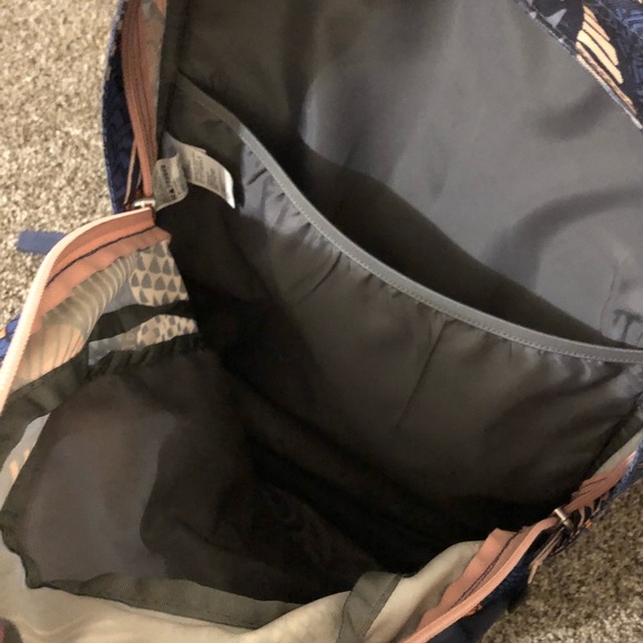 North Face Backpack - Picture 2 of 4